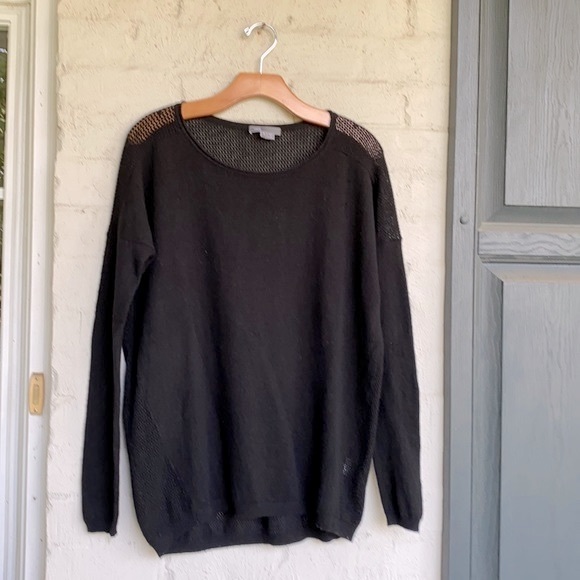 Vince cashmere black pullover sweater w open weave back size small - Picture 3 of 12
